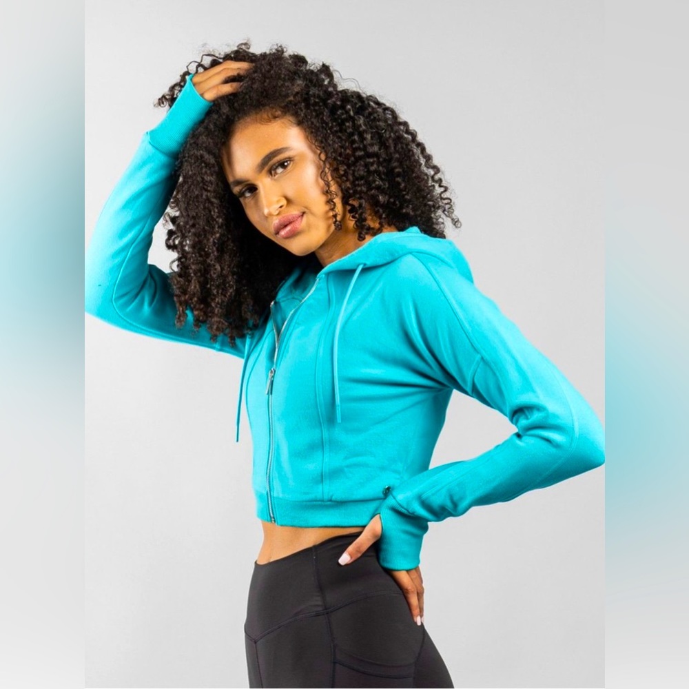 New Without Tags Buffbunny Core Crop Jacket in Bora Bora